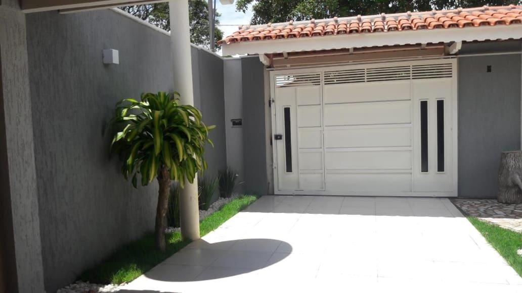 Vila Casa Com Piscina No Centro Nova Viçosa Exteriér fotografie
